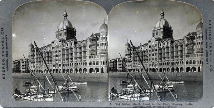 Vintage Pic ( img src: http://www.oldindianphotos.in/2009/01/taj-mahal-hotel-mumbai-in-1908.html )